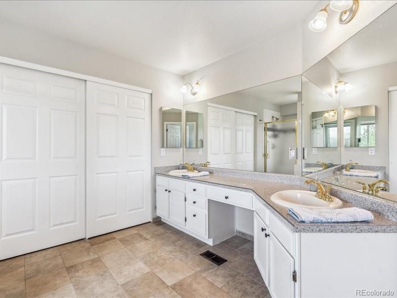 971 Beacon Hill Drive