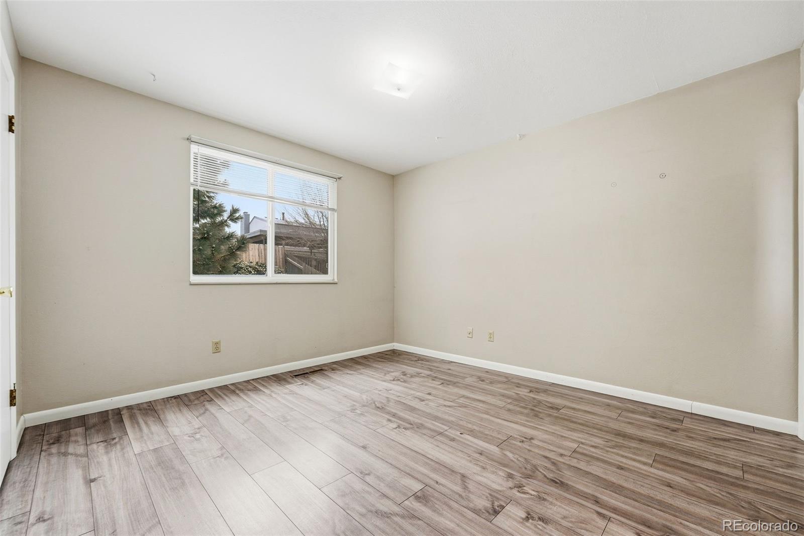 5559 Descanso Circle E