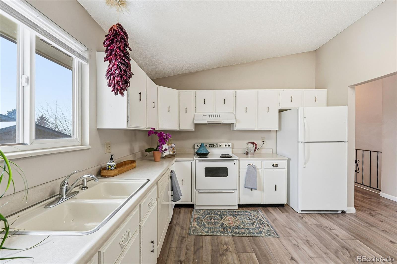 5559 Descanso Circle E