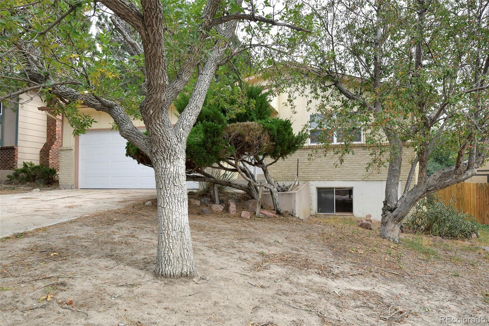 5559 Descanso Circle E