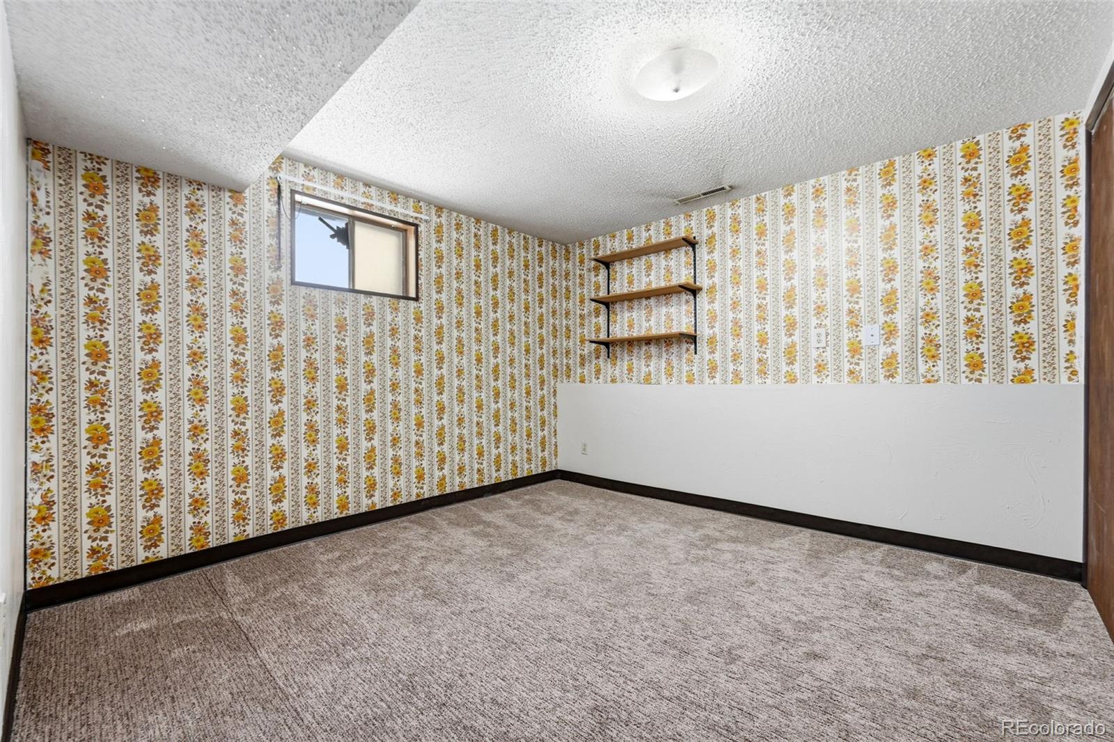 5559 Descanso Circle E