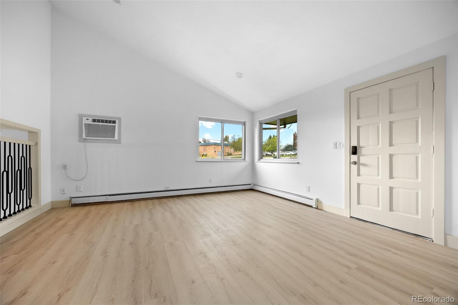 1000 - 1002 Zang Street