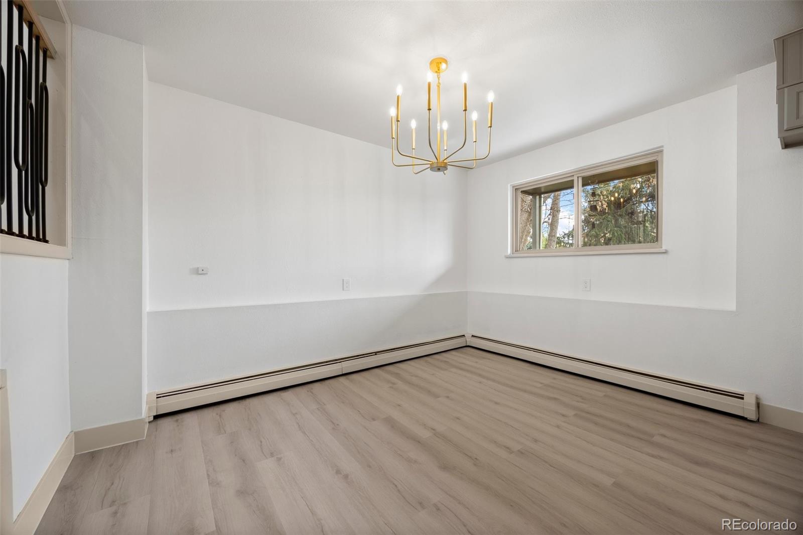 1000 - 1002 Zang Street