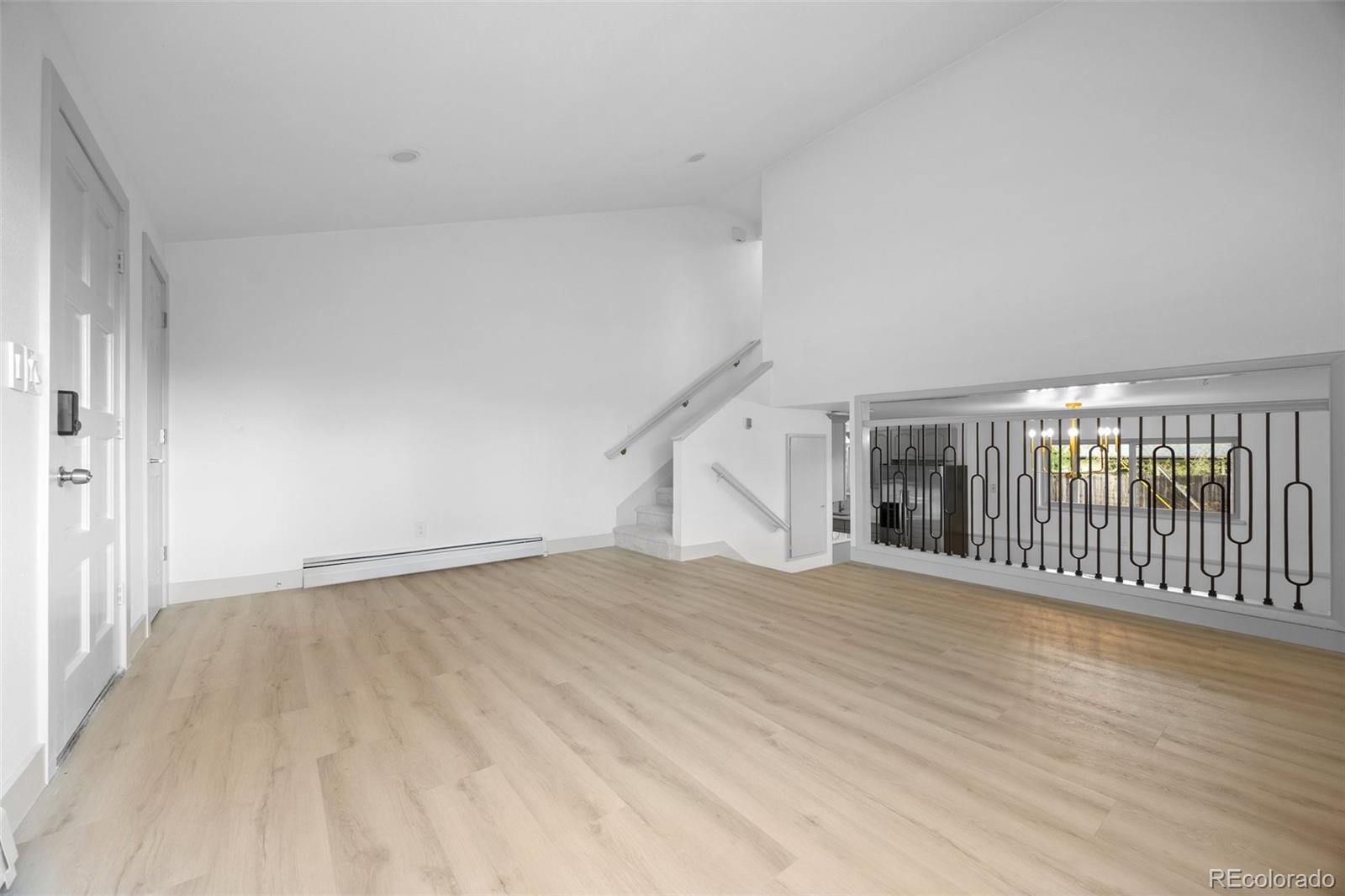 1000 - 1002 Zang Street