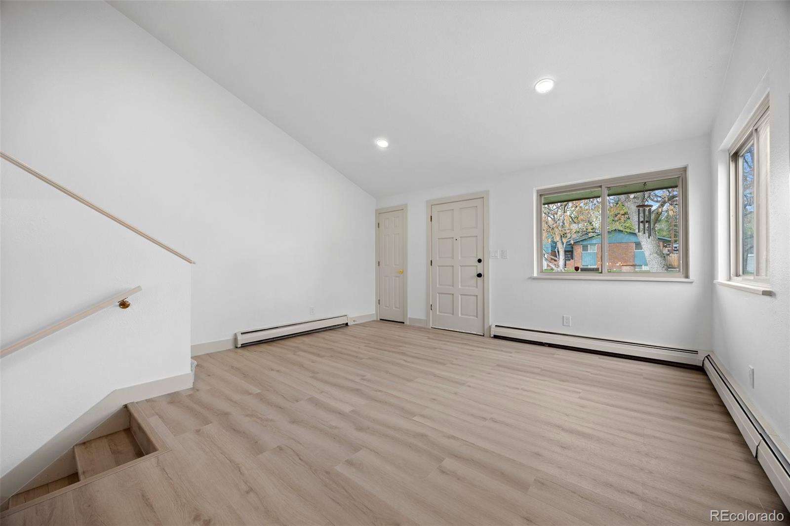 1000 - 1002 Zang Street