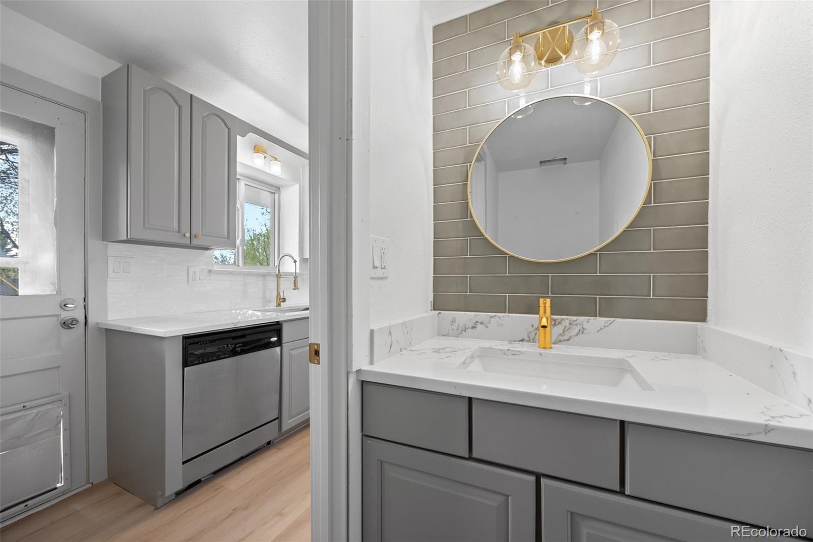 1000 - 1002 Zang Street