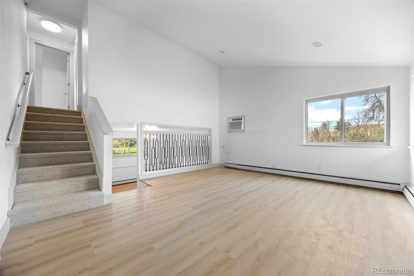 1000 - 1002 Zang Street