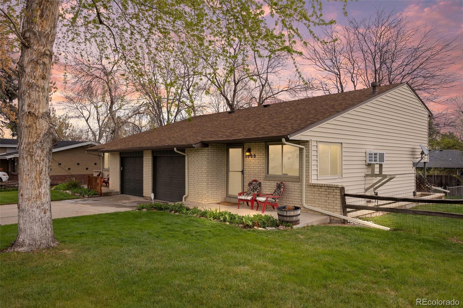 1000 - 1002 Zang Street