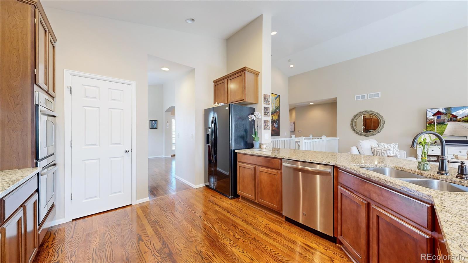 12350 Syracuse Street