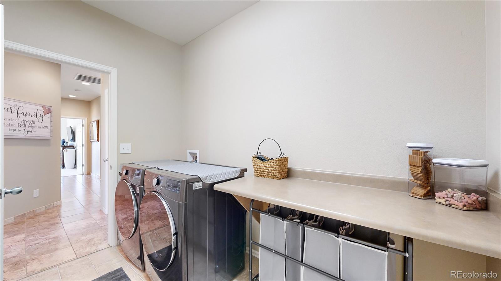 12350 Syracuse Street