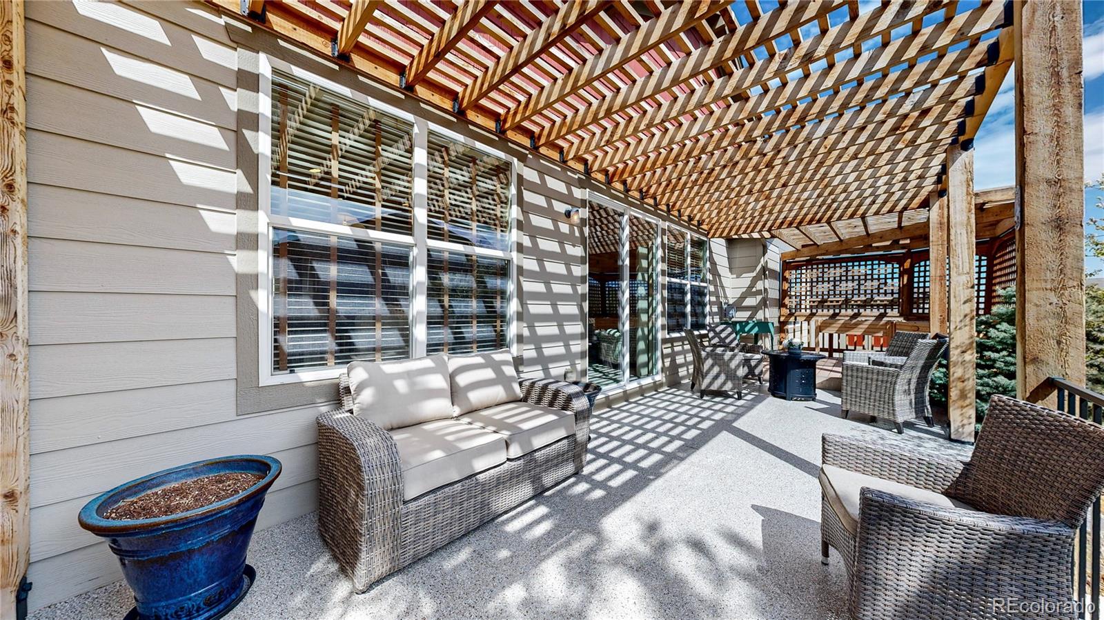 12350 Syracuse Street