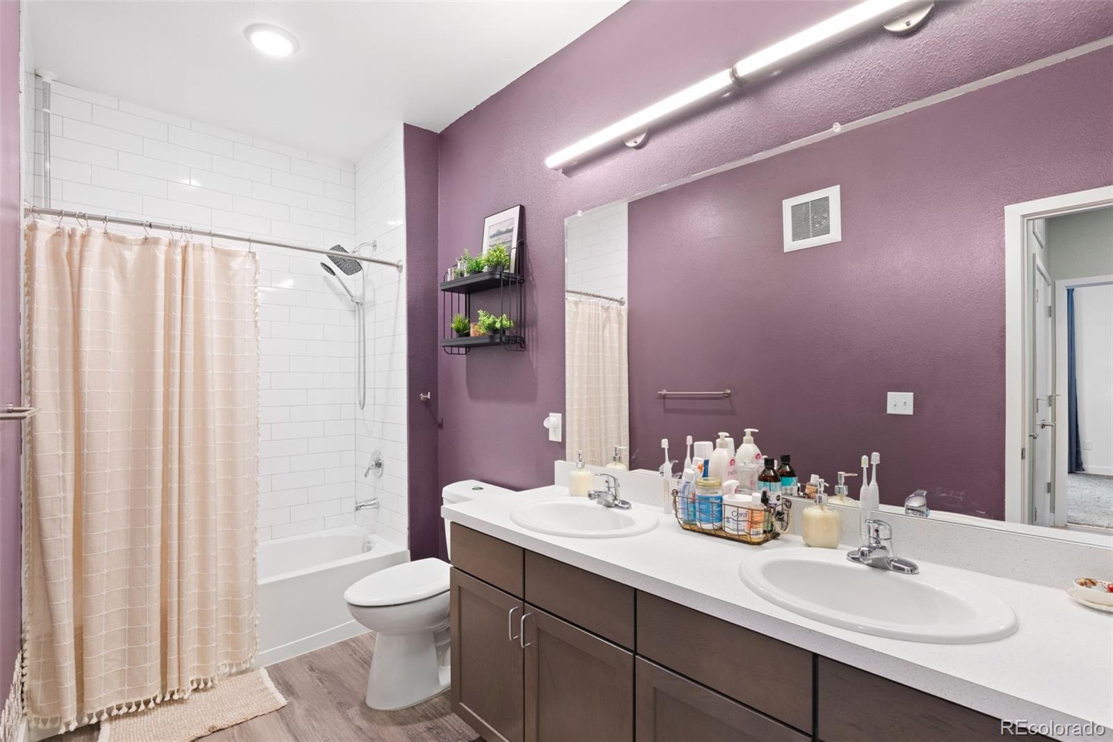 8475 E 36th Avenue Unit: 109