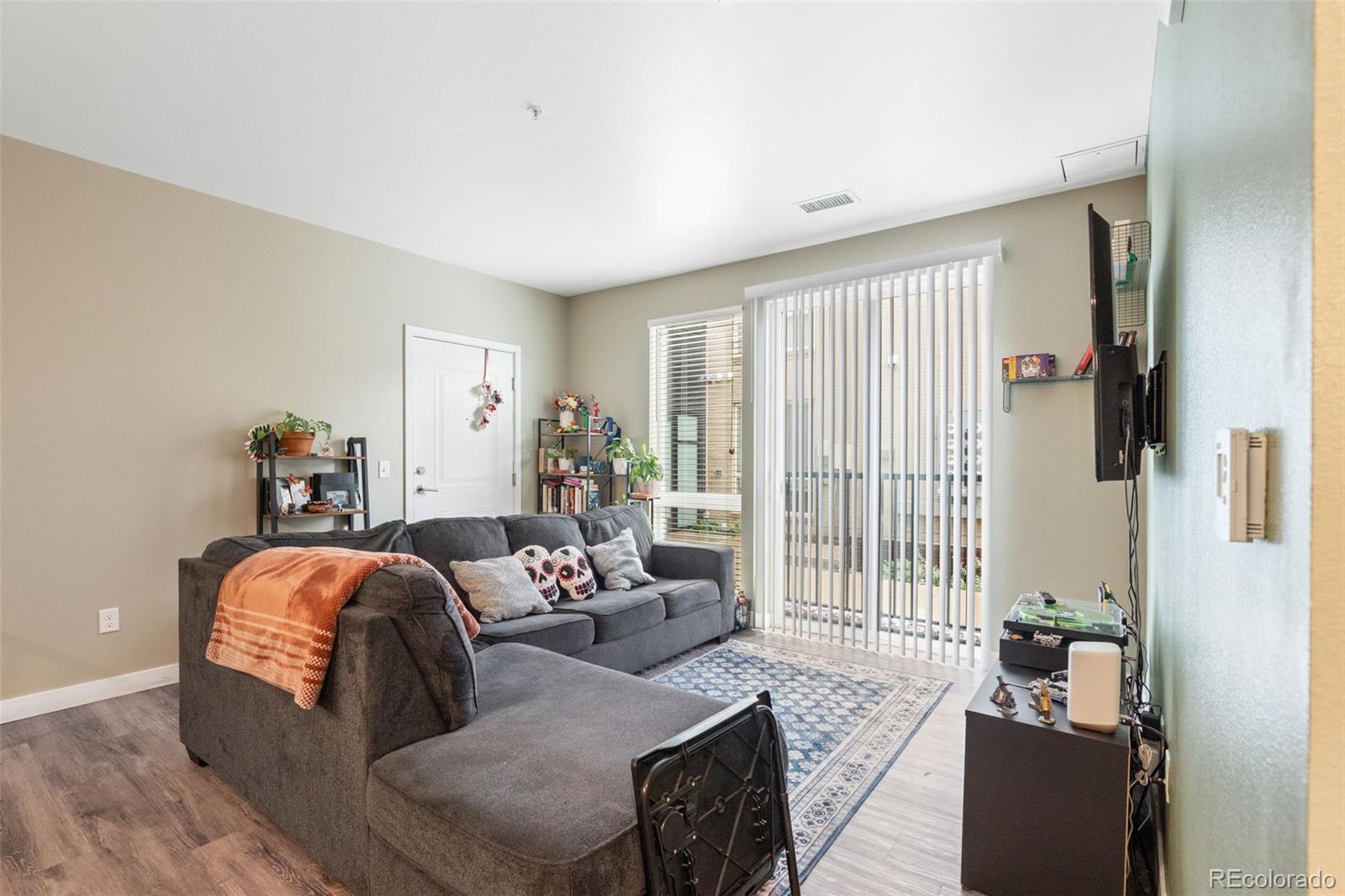 8475 E 36th Avenue Unit: 109