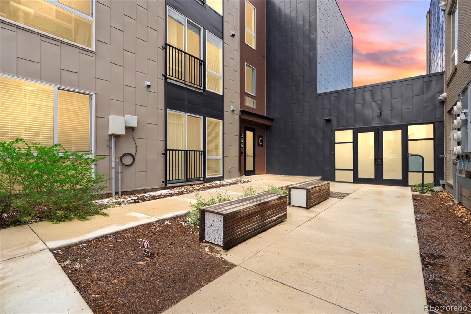 8475 E 36th Avenue Unit: 109