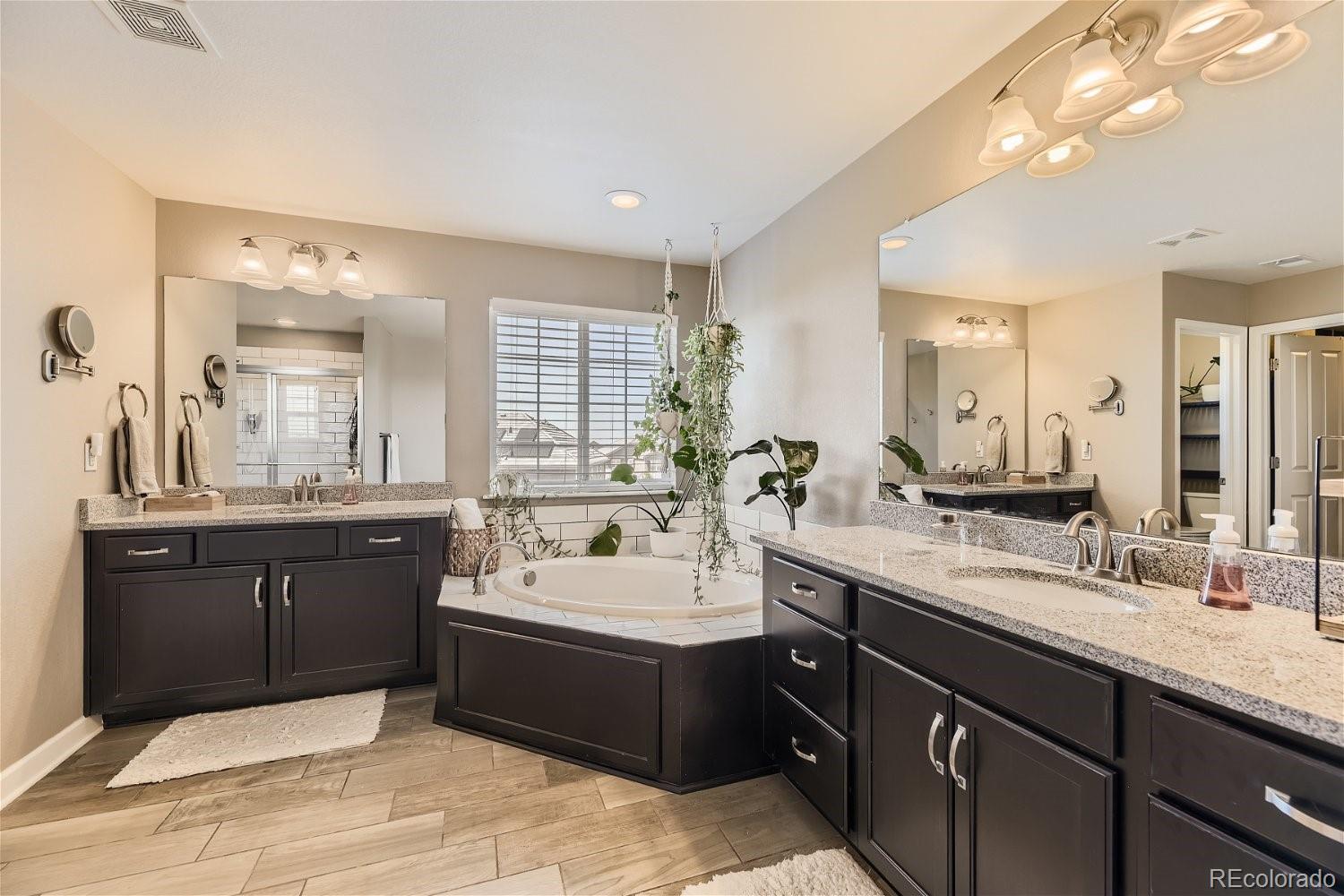 14175 Double Dutch Circle