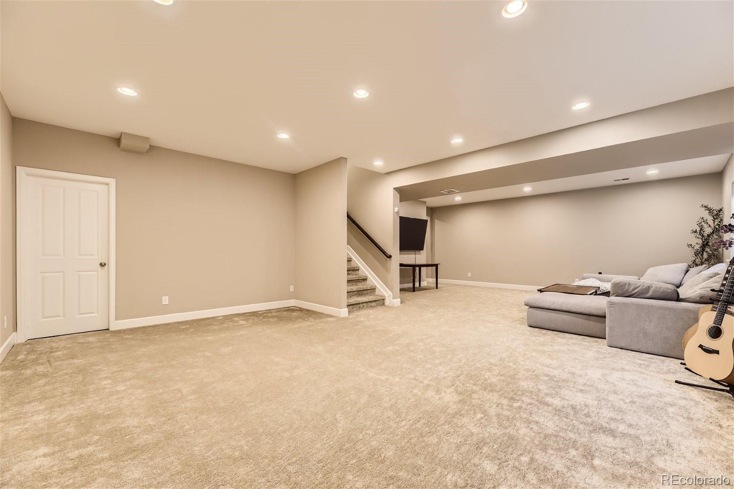 14175 Double Dutch Circle