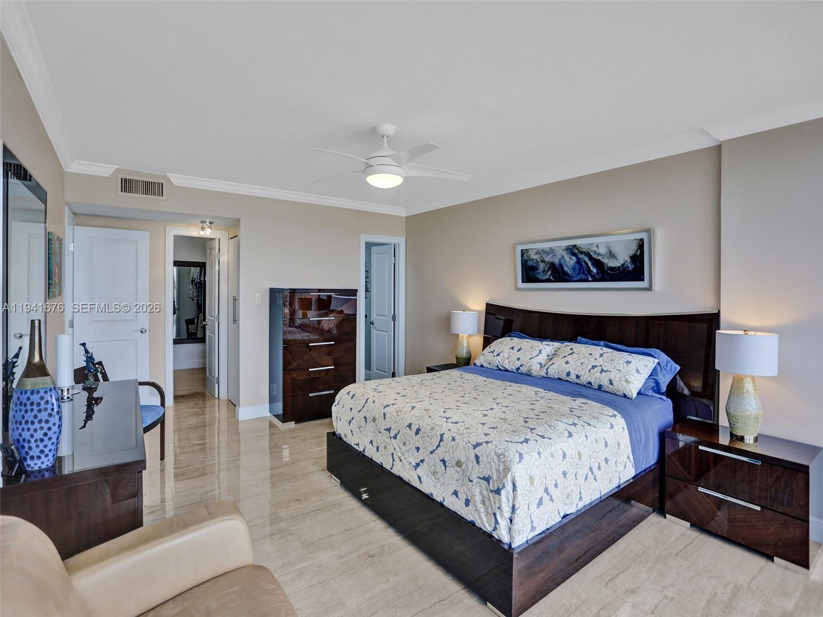 521 N Riverside Dr # 1209