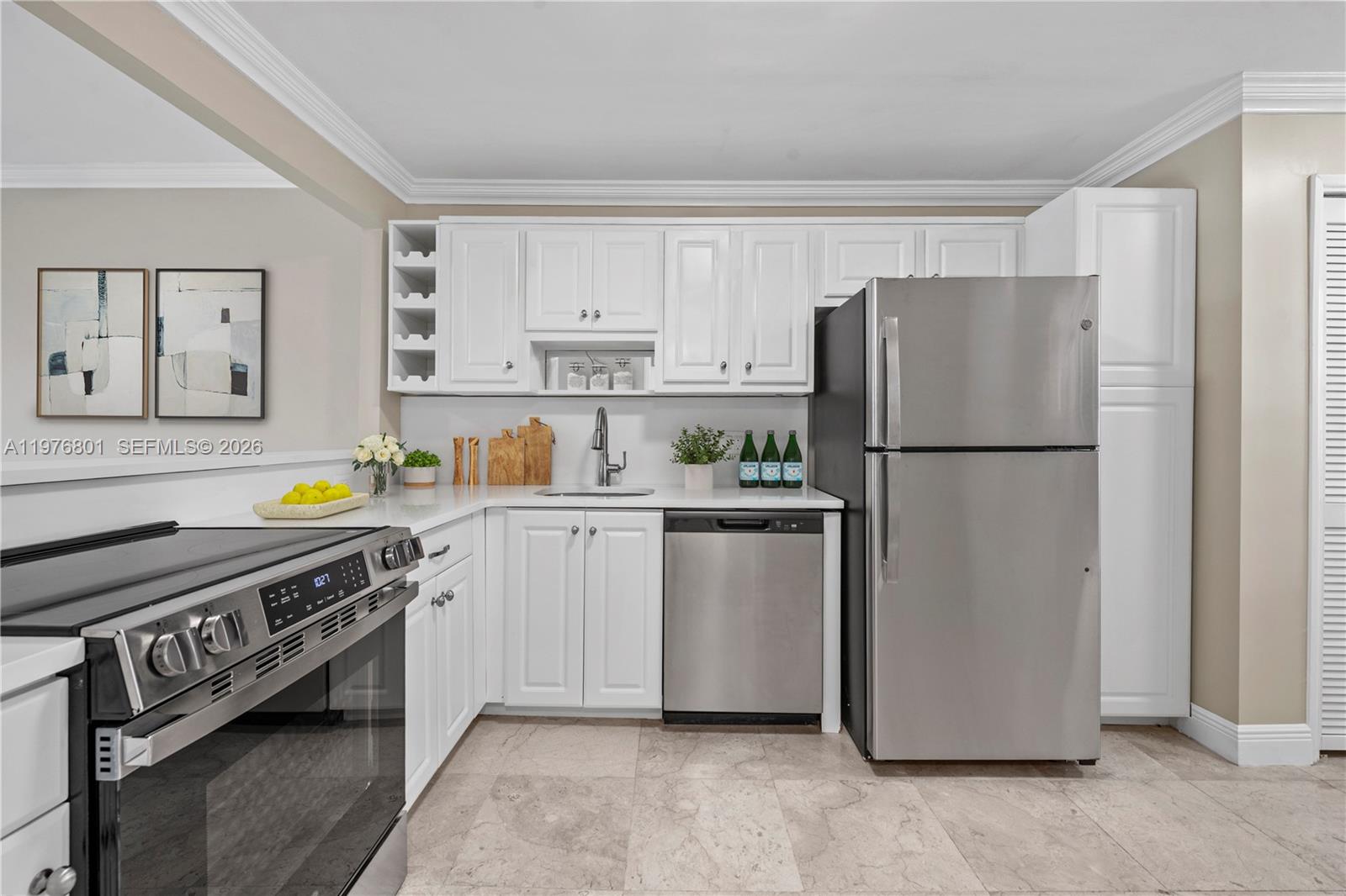 823 Cypress Blvd # 204