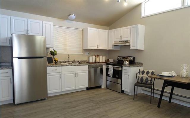 667 E Clarion Drive Apt C