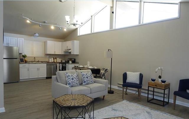 667 E Clarion Drive Apt C