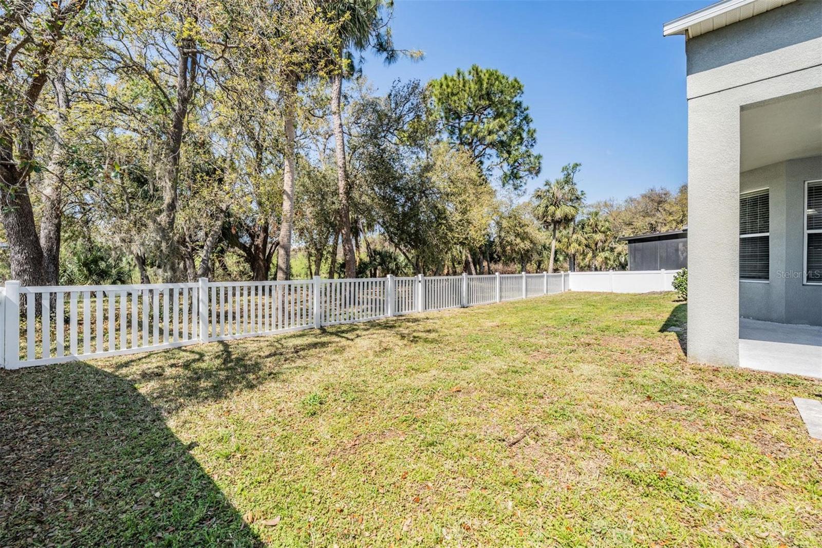 7147 FOREST MERE DR