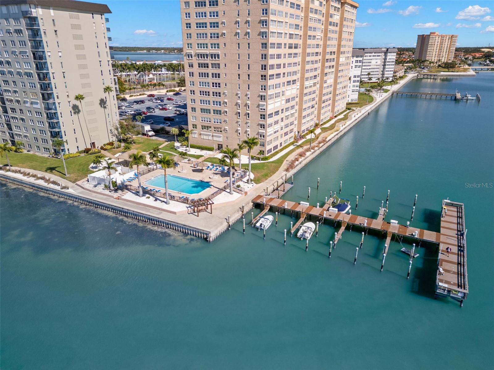 5220 BRITTANY DR S #1003