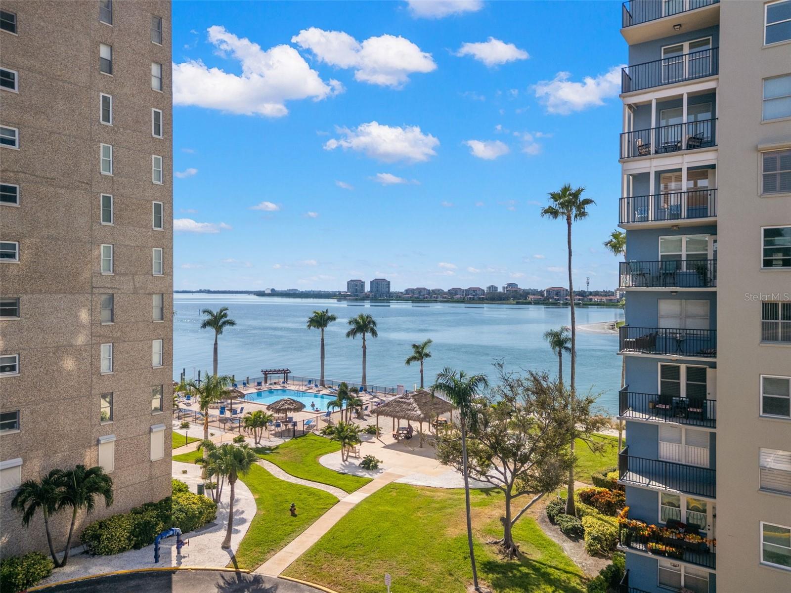 5220 BRITTANY DR S #1003