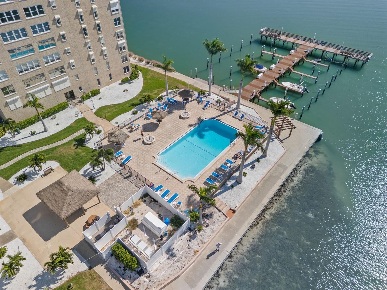 5220 BRITTANY DR S #1003