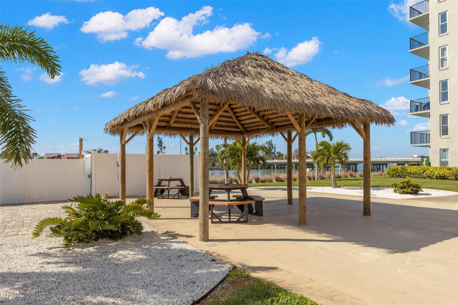 5220 BRITTANY DR S #1003