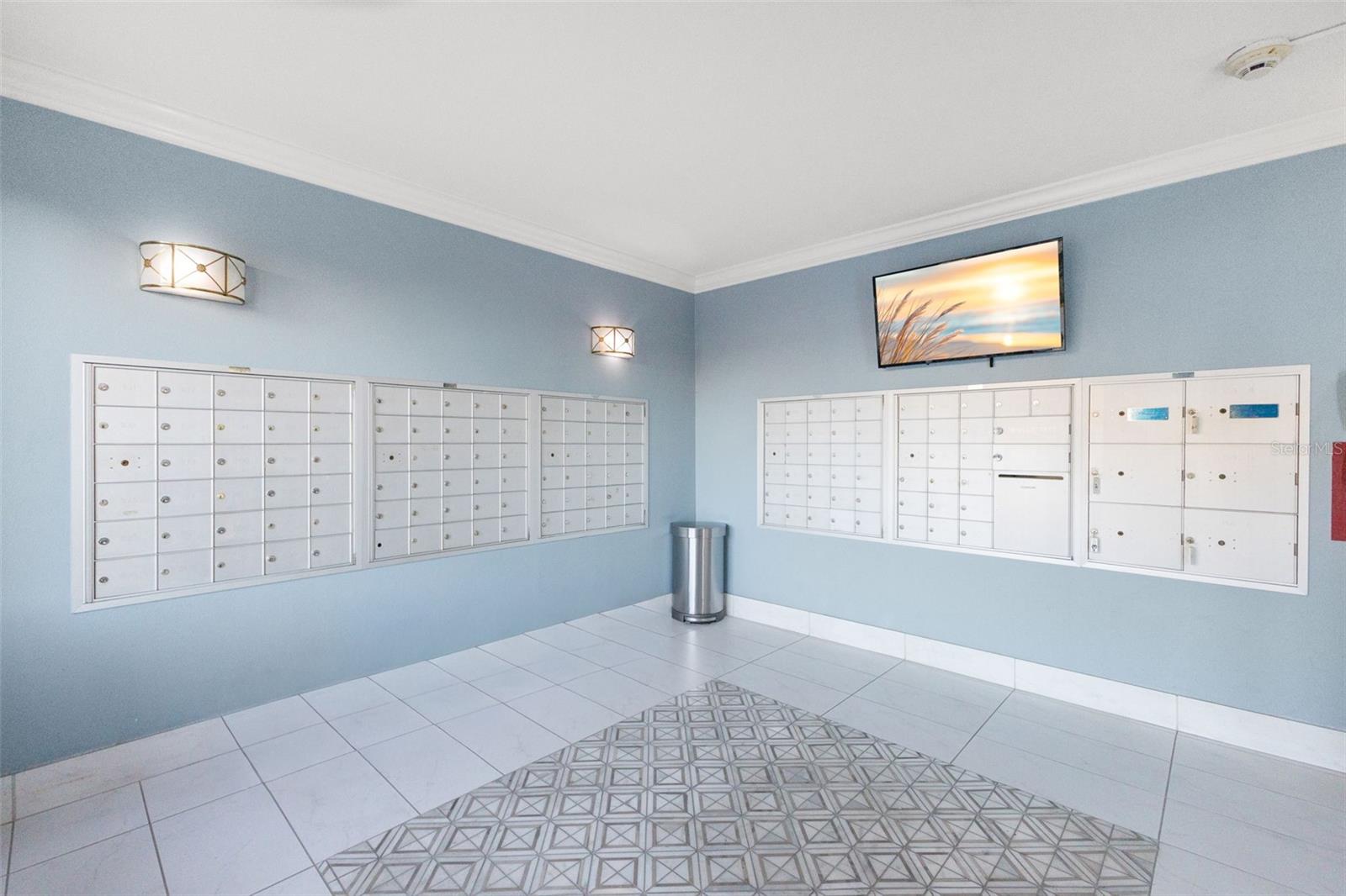 5220 BRITTANY DR S #1003