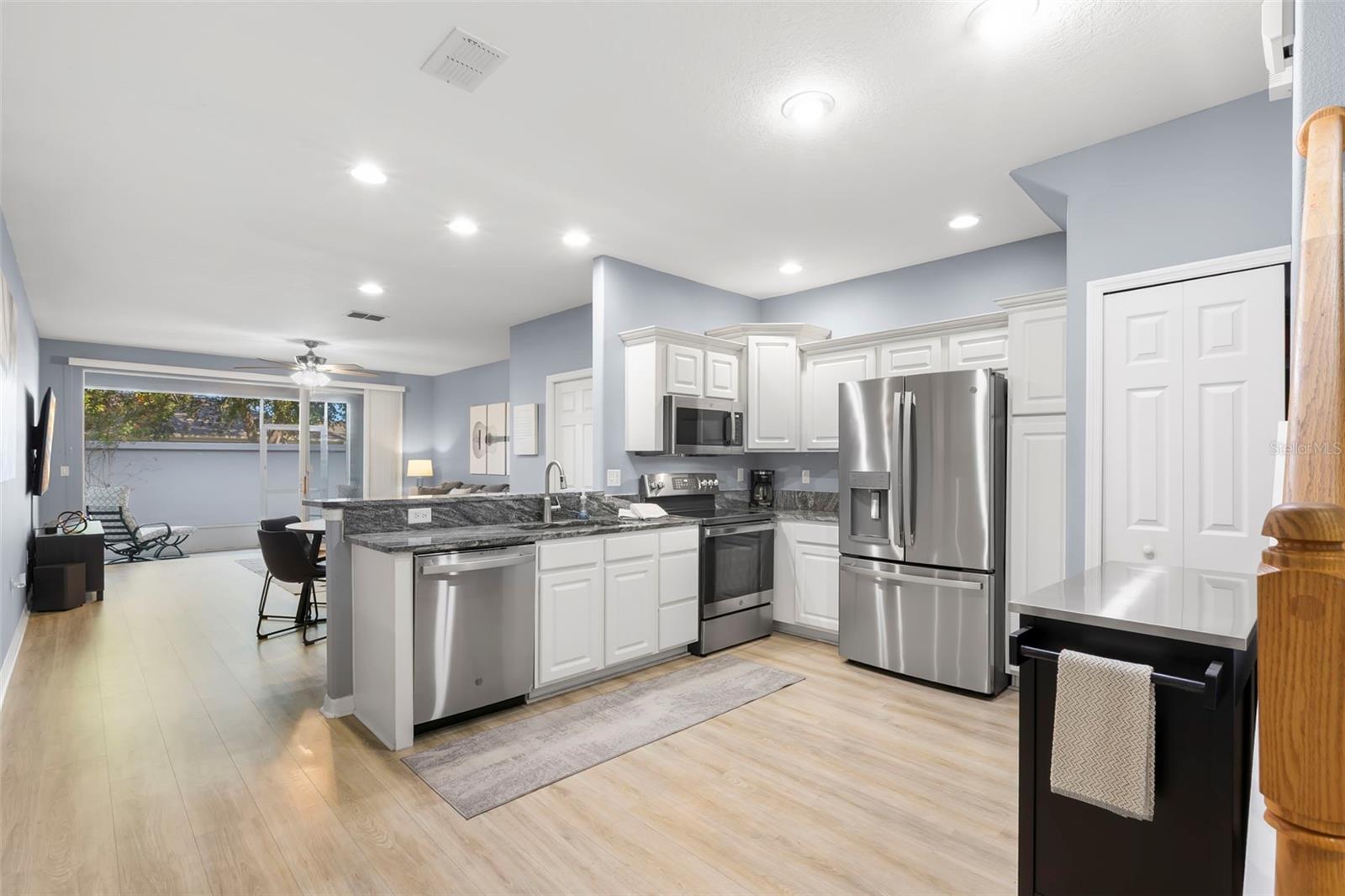 6024 PARKSIDE MEADOW DR