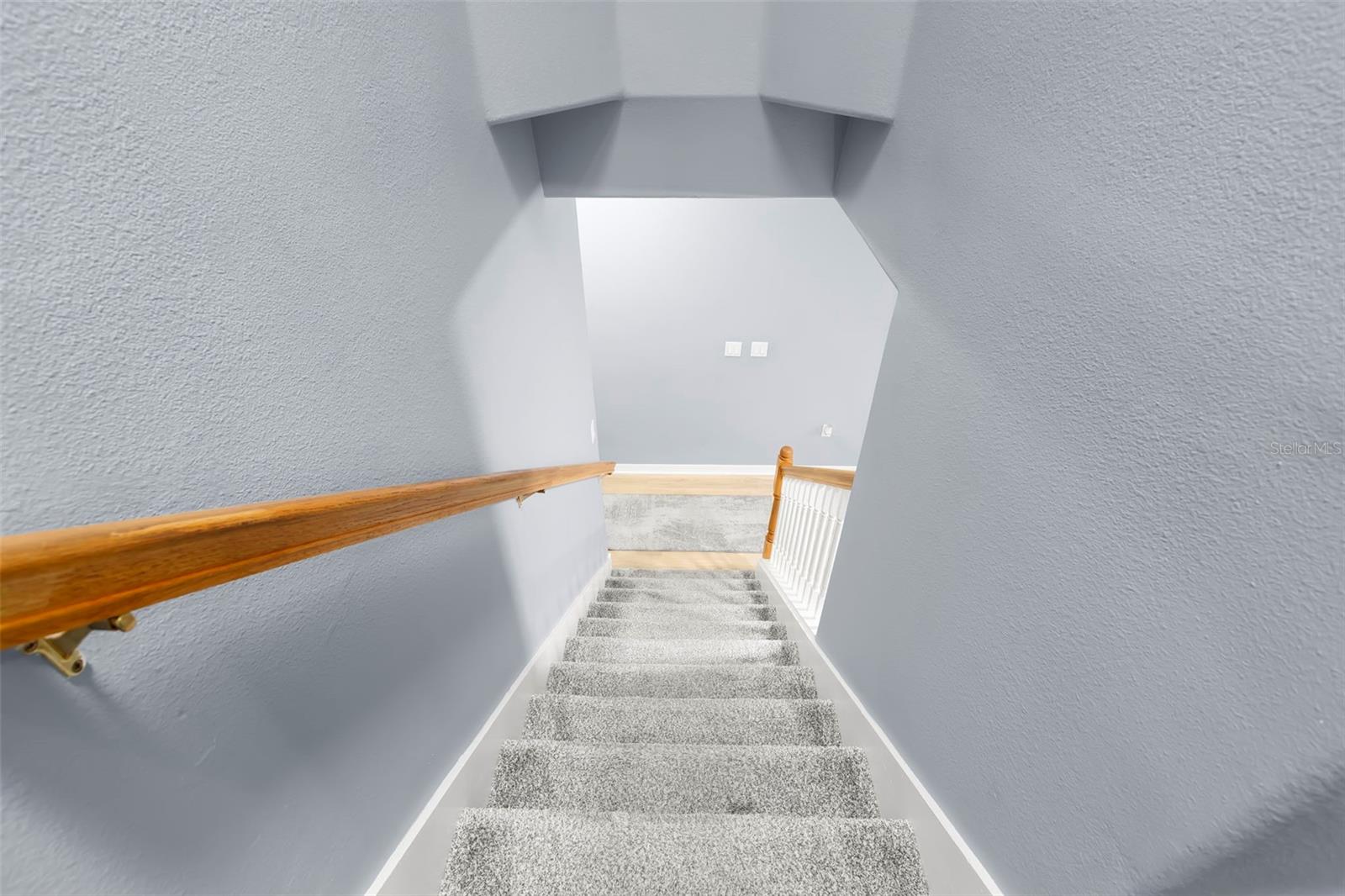 6024 PARKSIDE MEADOW DR