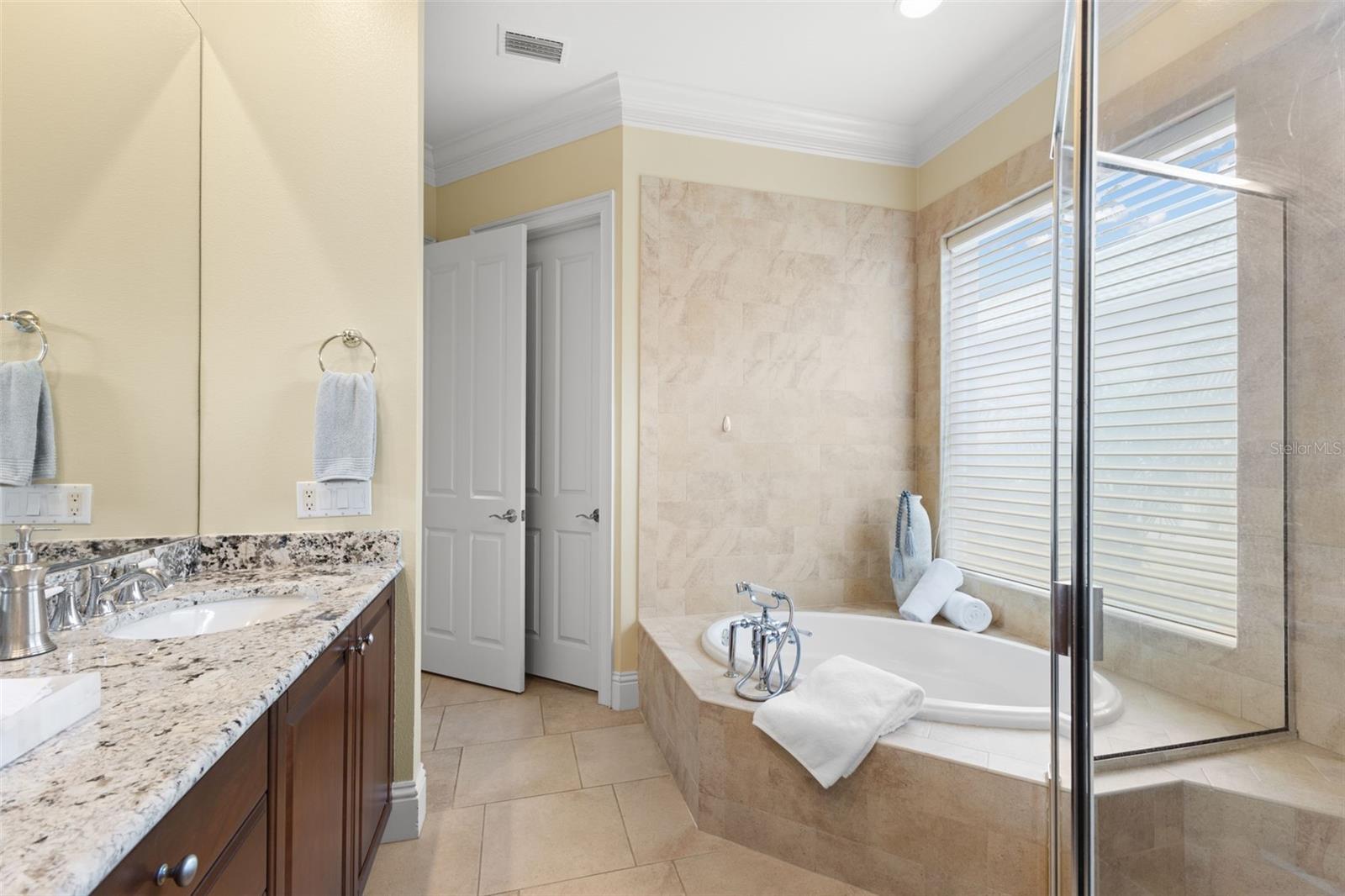 11932 ROYCE WATERFORD CIR