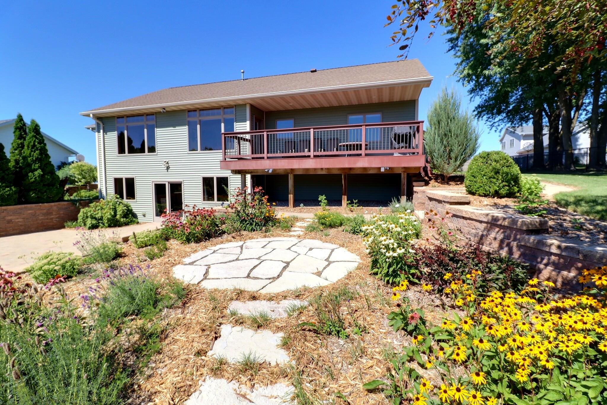 6842 COUNTRY CREEK Court