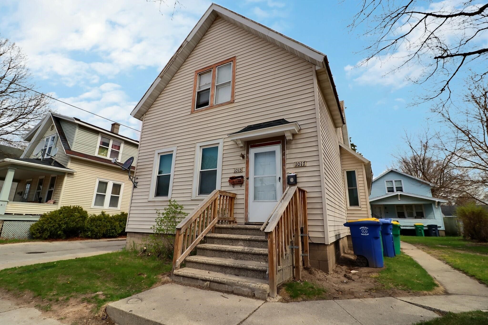 1015 WALNUT Street