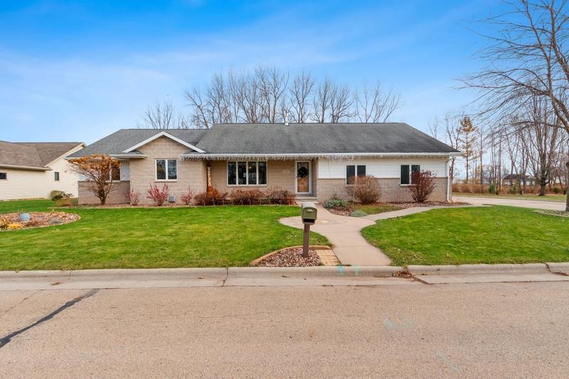 502 LEISGANG Court