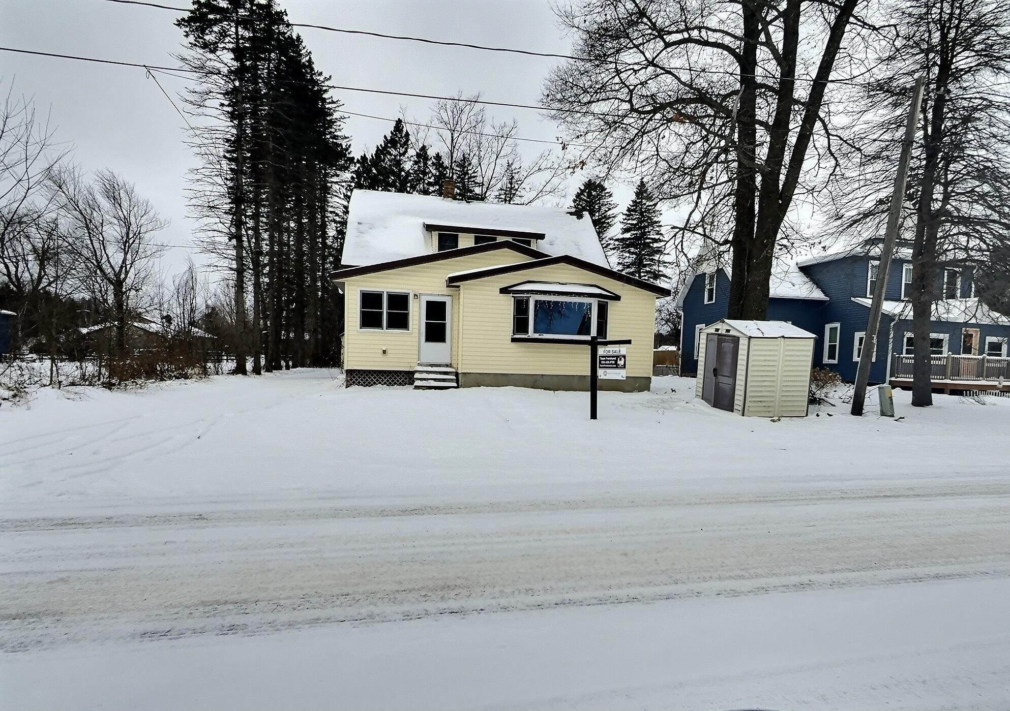 105 N METONGA Avenue