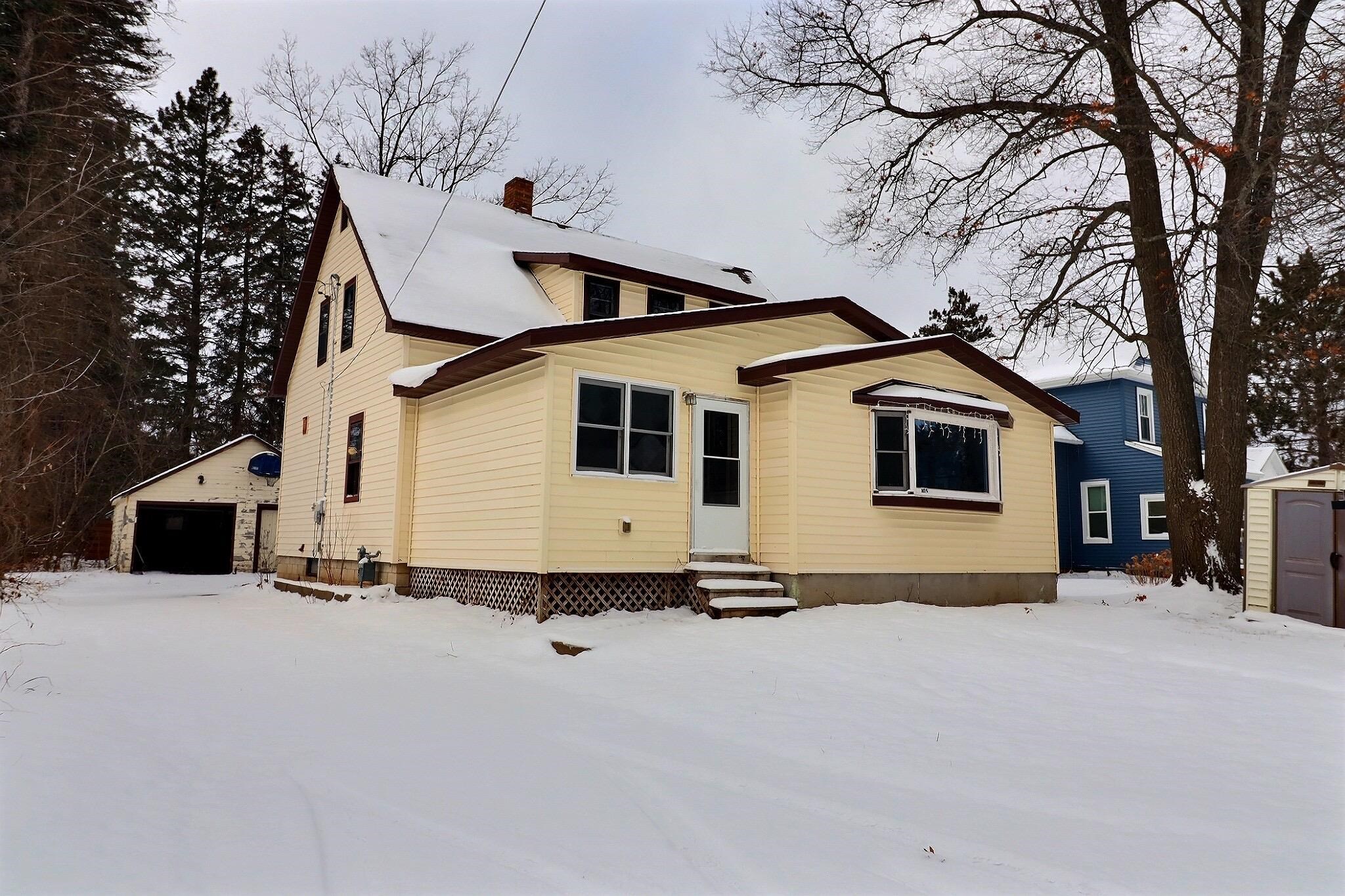 105 N METONGA Avenue