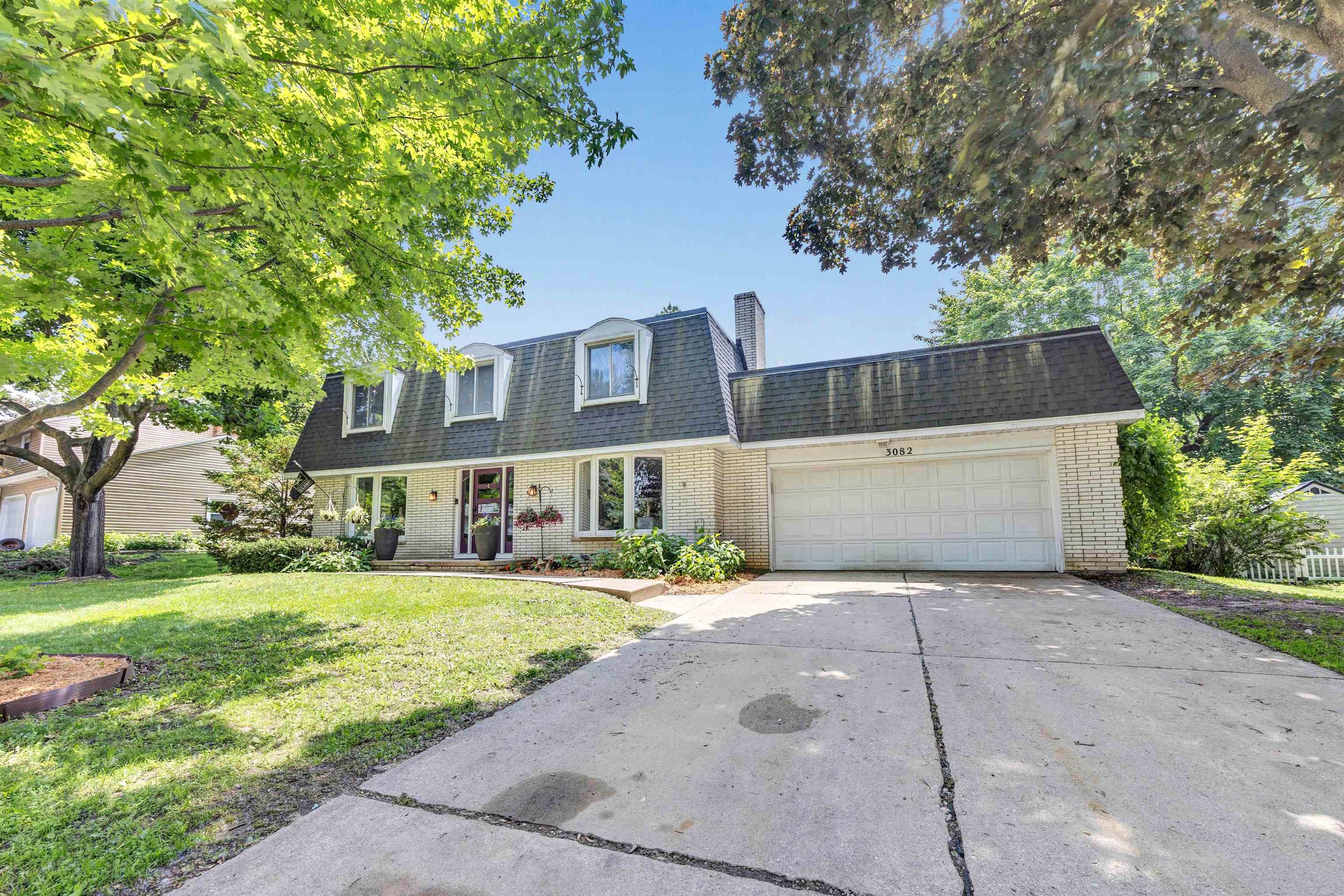 3082 ST GREGORY Drive