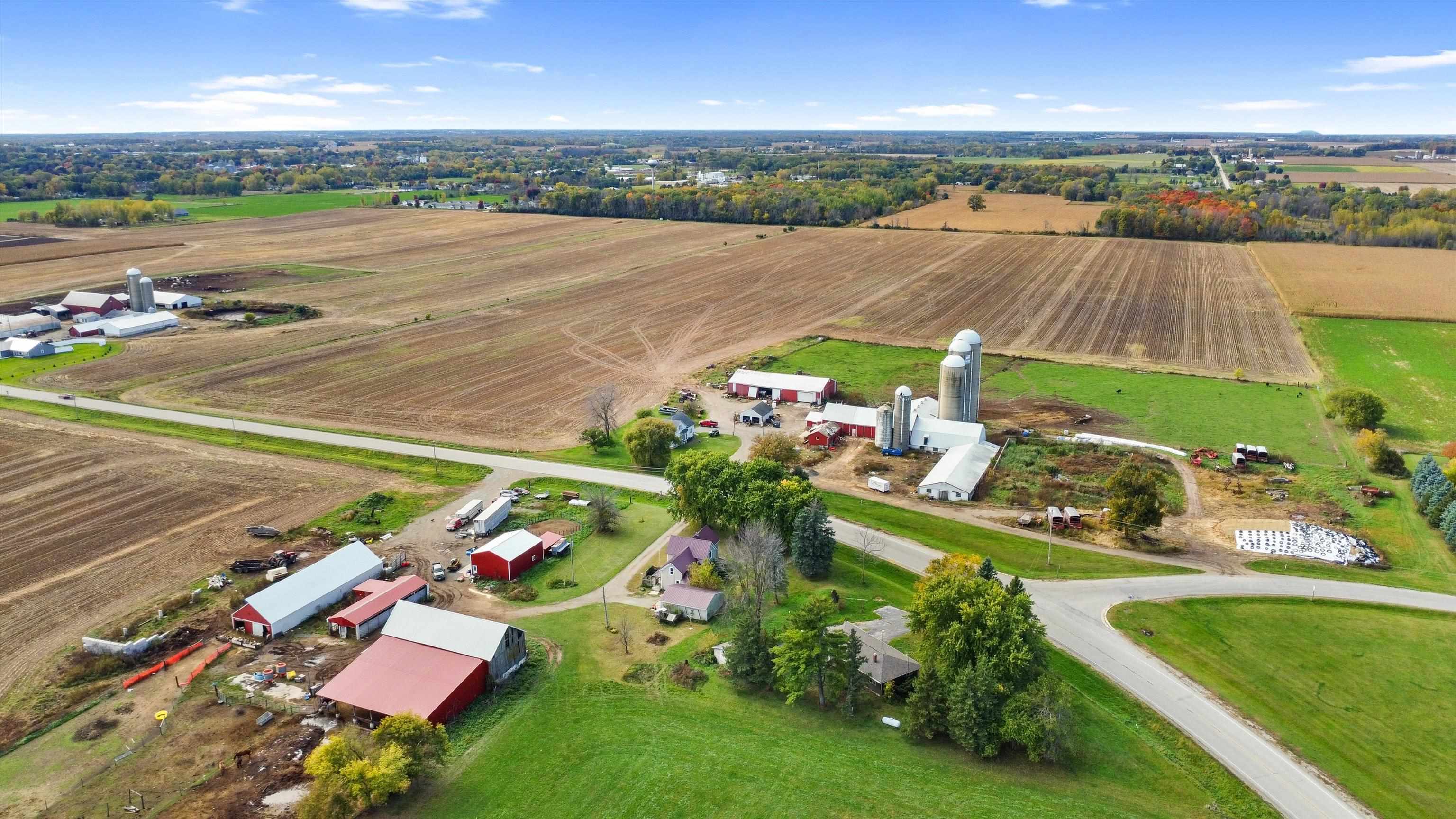 W2441 COUNTY RD G