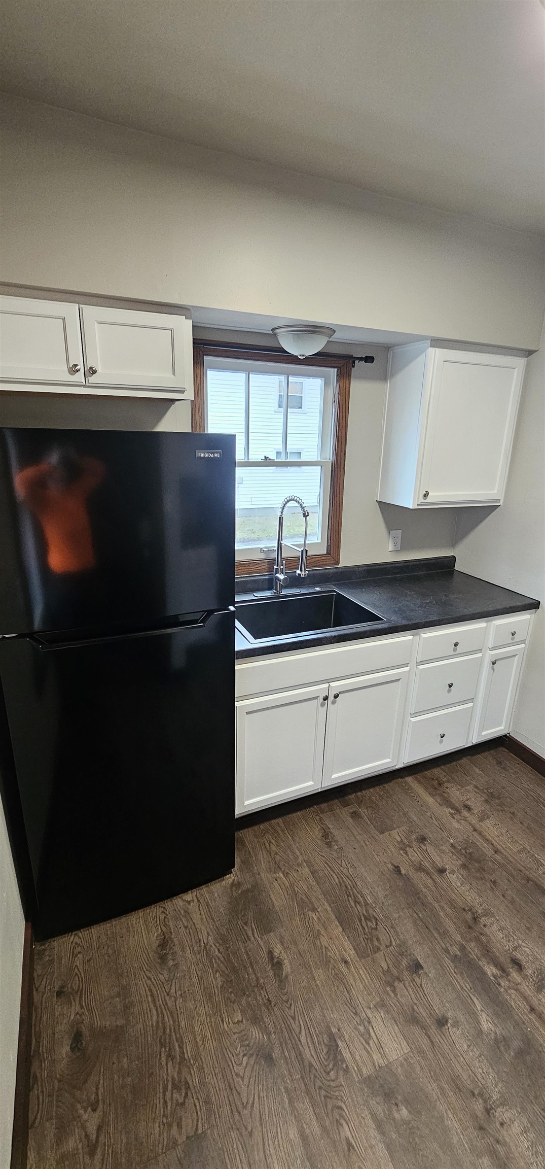 818 N VAN BUREN Street