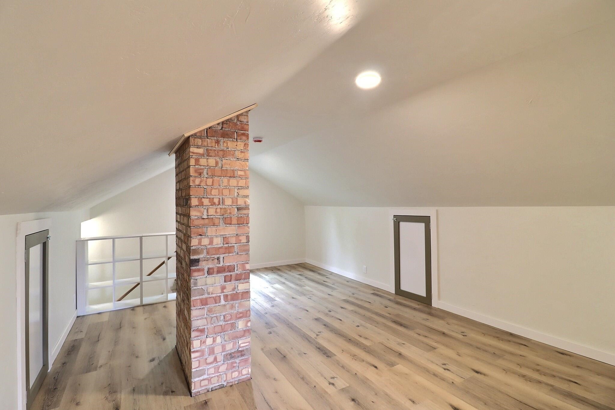 221 GRAY Street