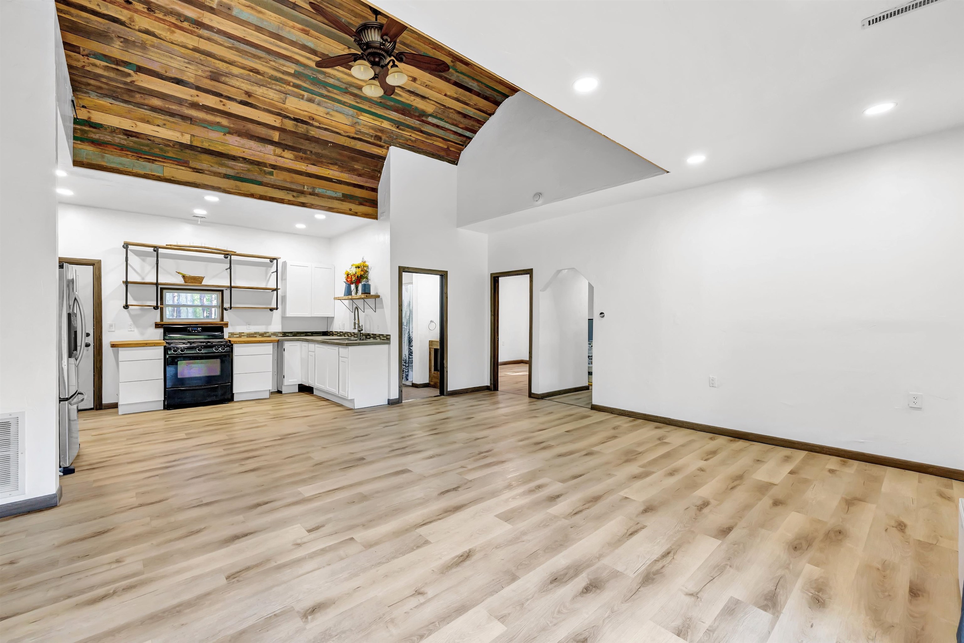 3841 SAMPSON Road