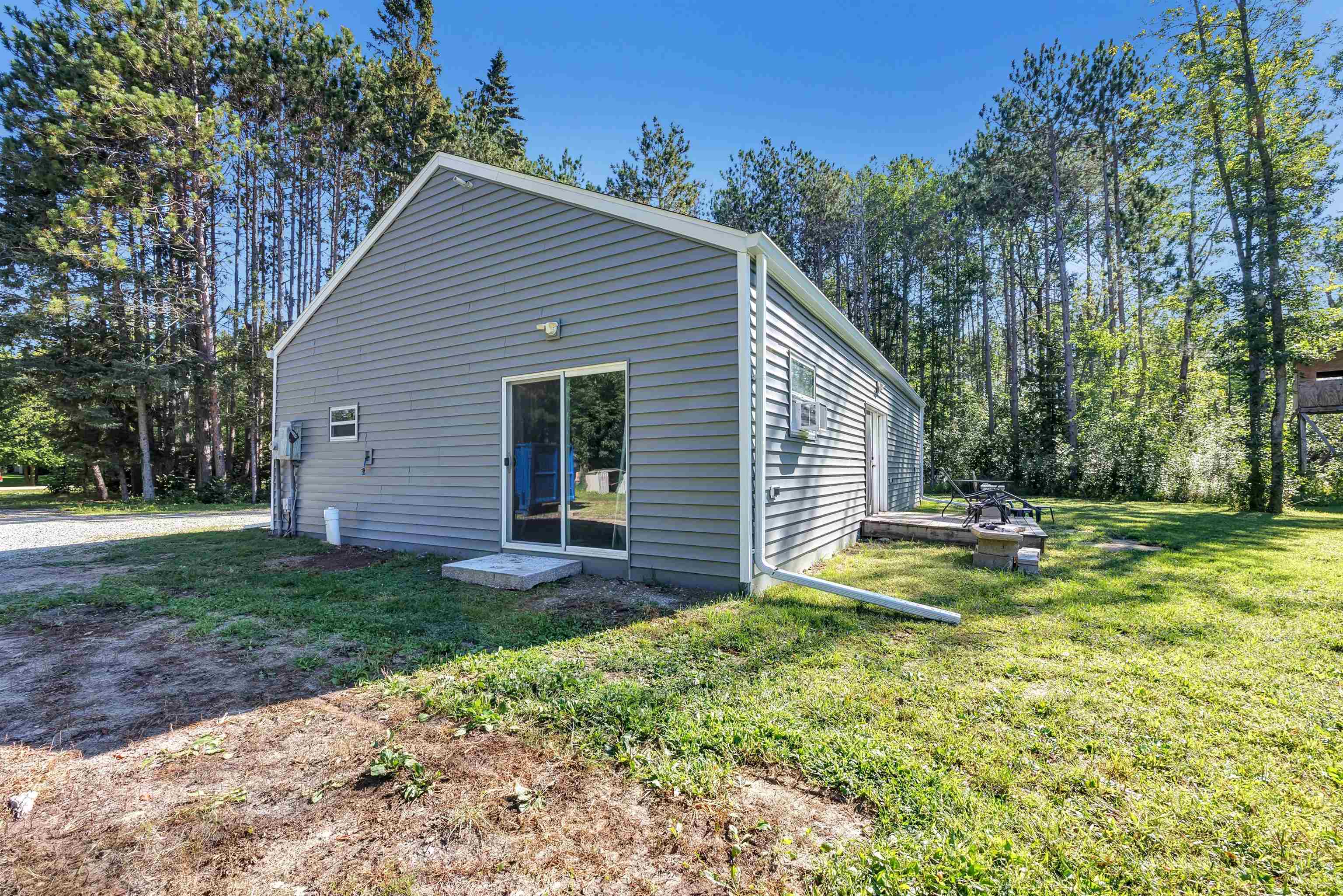 3841 SAMPSON Road