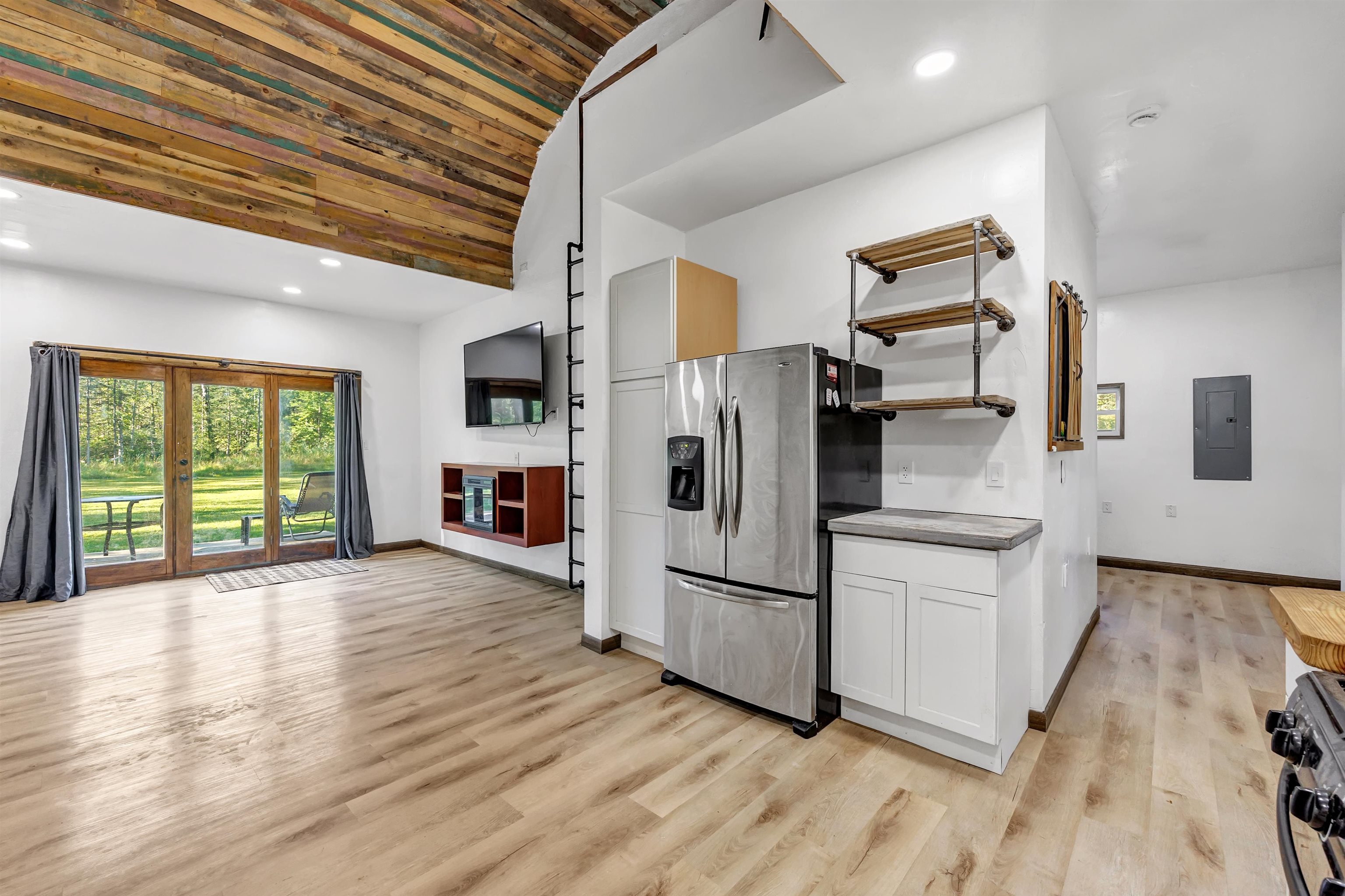 3841 SAMPSON Road