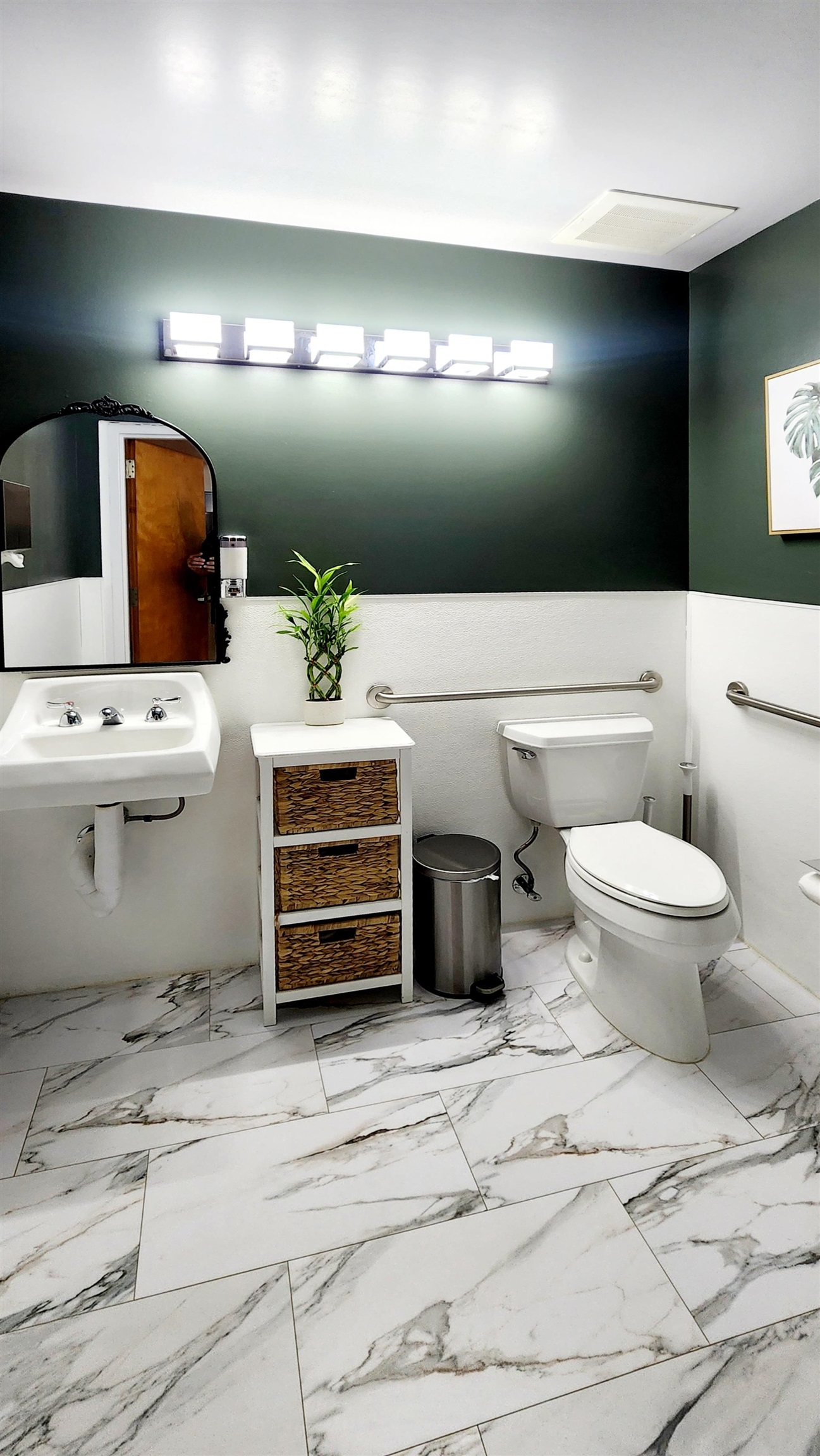 320 Ohukai Rd Unit: 414