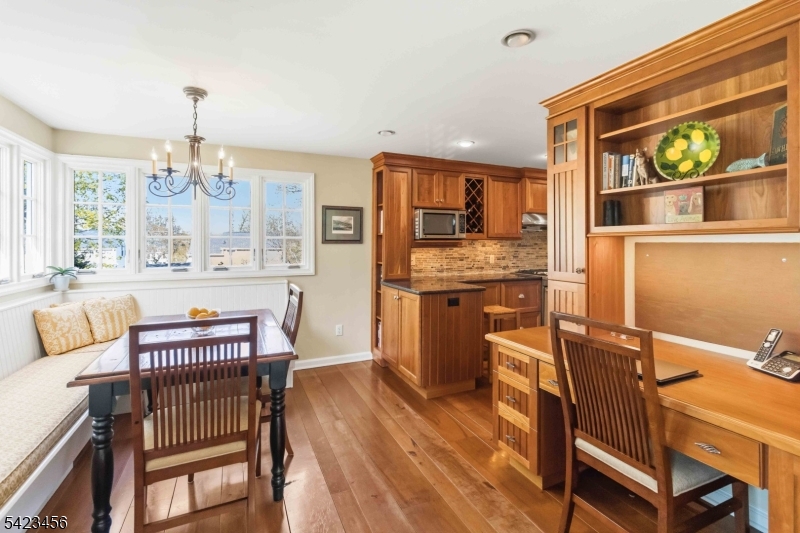 54 Knollwood Ave