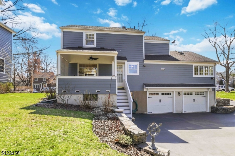 54 Knollwood Ave