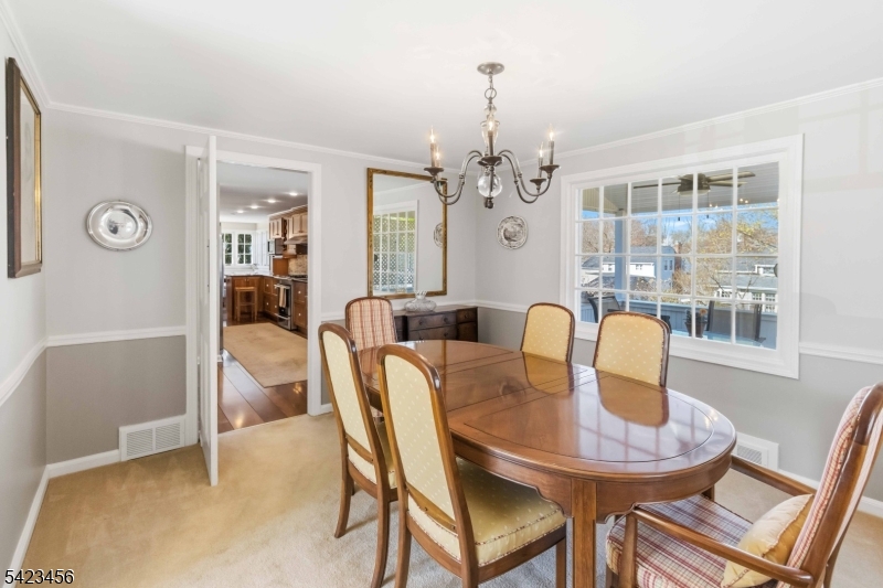 54 Knollwood Ave