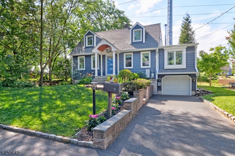 10 Meadow Rd